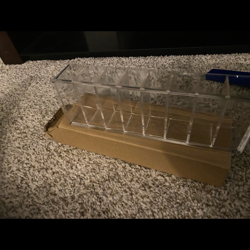 Stuff - Picture 6 of 16